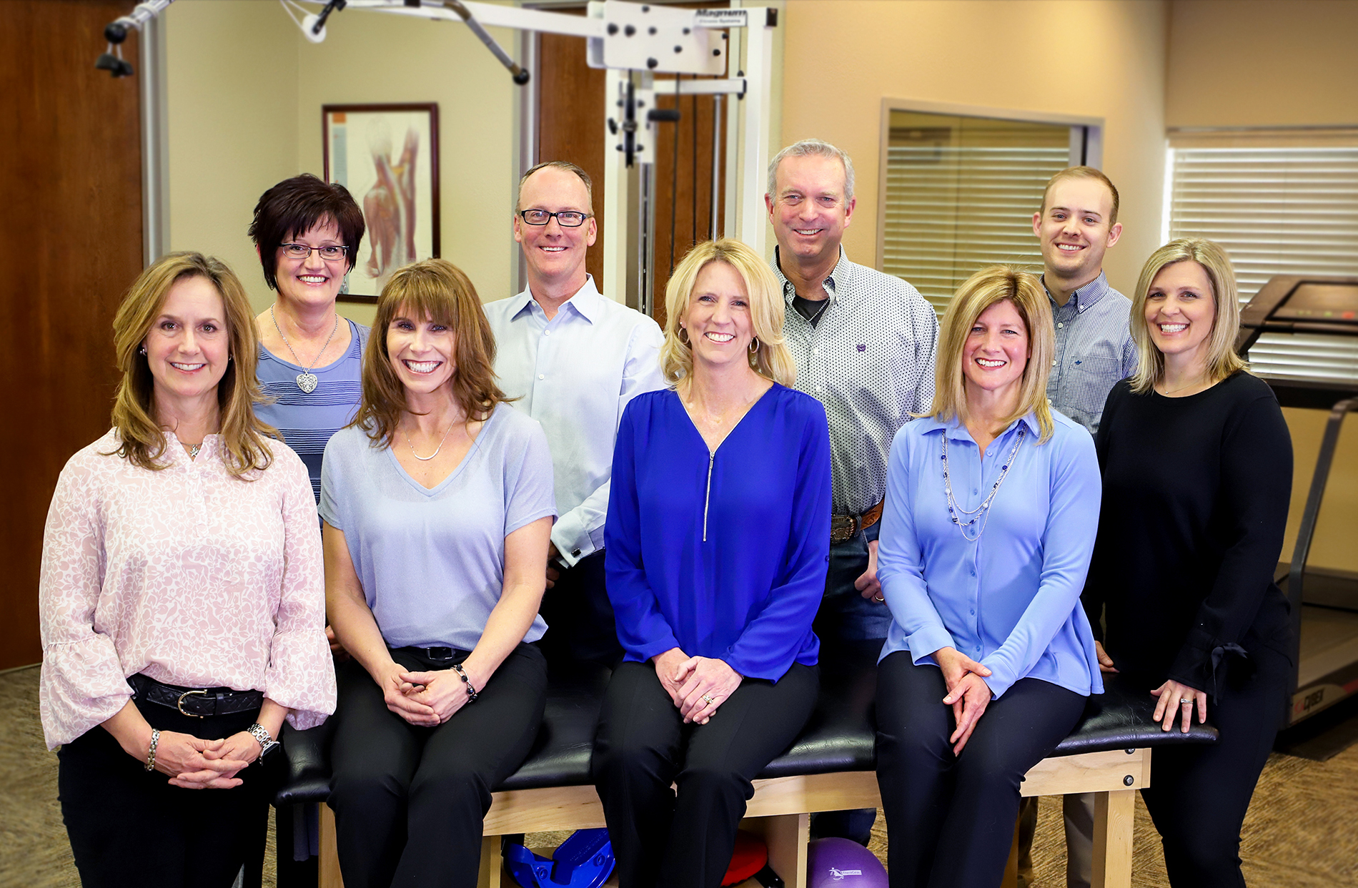 Group Photo of Physical Therapists with Reno Sport and Spine Institute